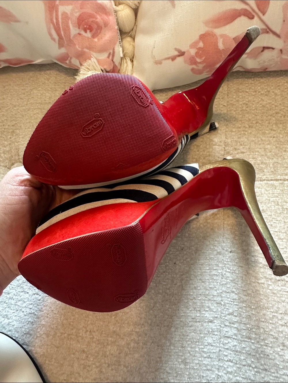 Christian Louboutin peep Toile Rayee - Picture 10 of 11